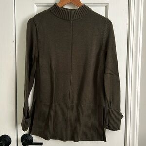 GOLDRAY HUNTER GREEN SWEATER, SIZE SMALL LIKE NEW CONDITION